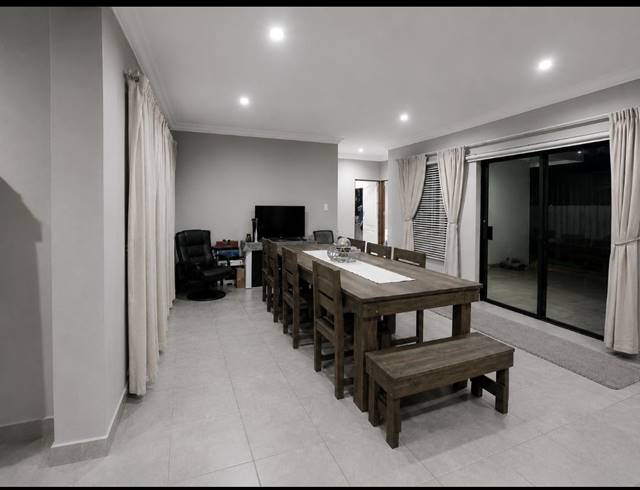 3 BEDROOM APARTMENT FOR SALE IN ARCON PARK